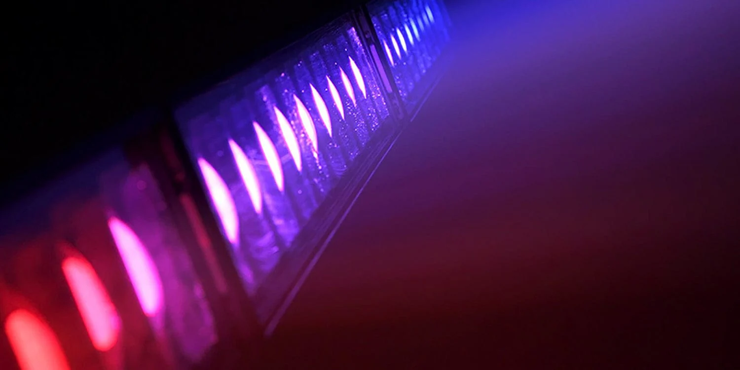 Clay Paky Volero Batten Aqua 10x 60-Watt RGBW IP66 LED Bar - Image 3