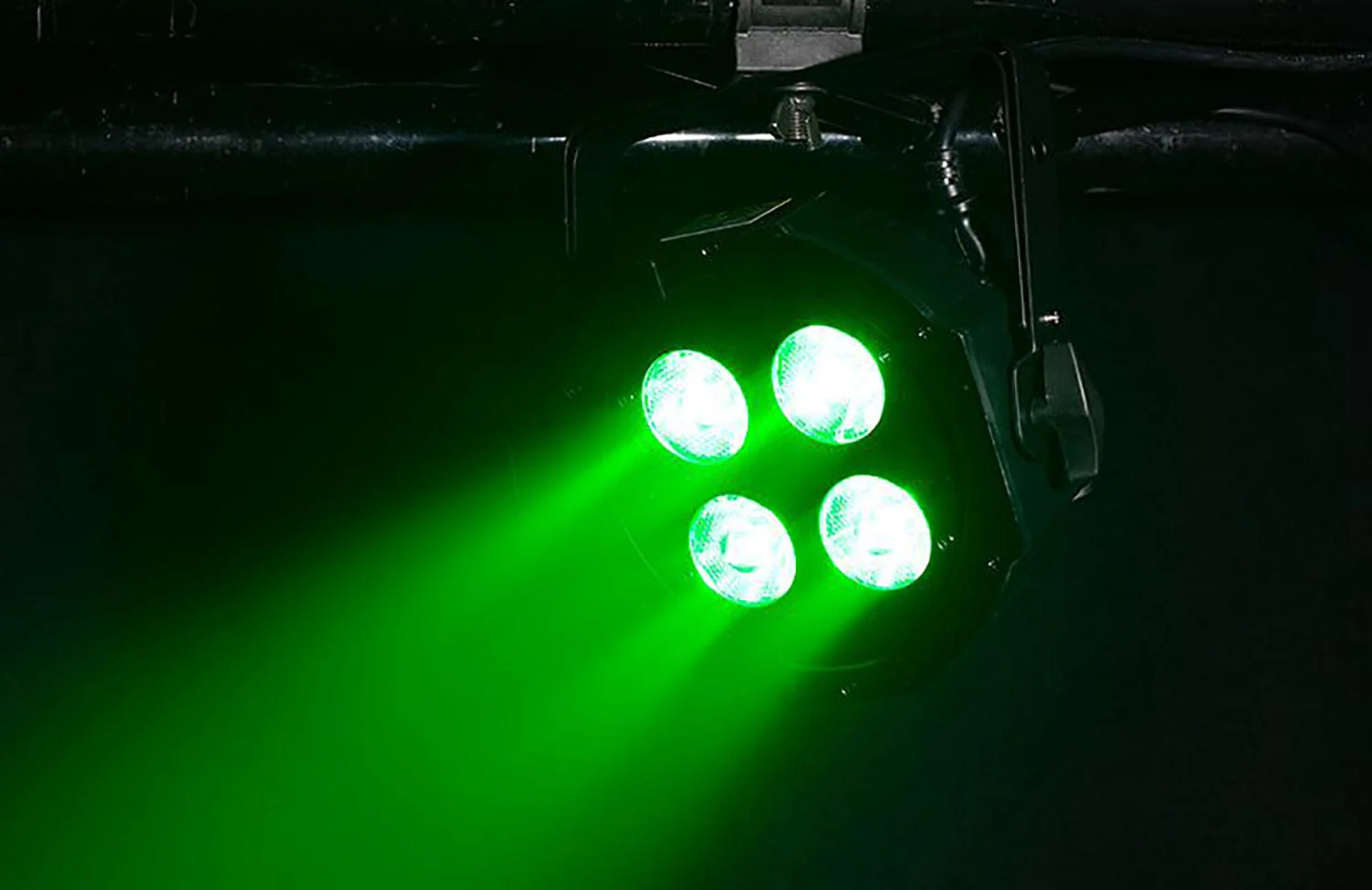 Eliminator MEGA-HEX-L-PAR LED Par Fixture with Wired Digital Communication Network - Image 8