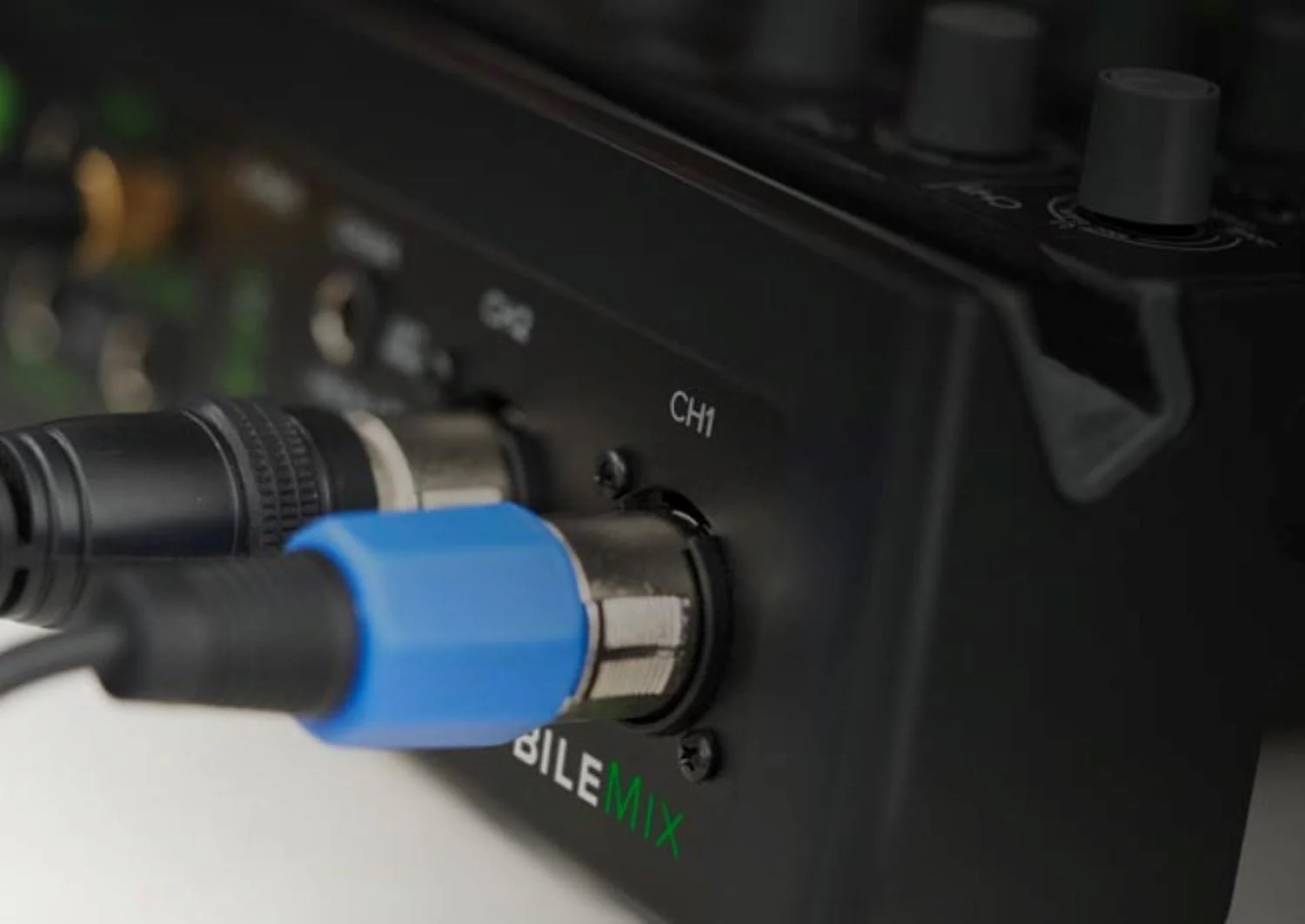 Mackie MobileMix 8-Channel USB-Powerable Mixer for A/V Production/Live Sound/Streaming - Image 7