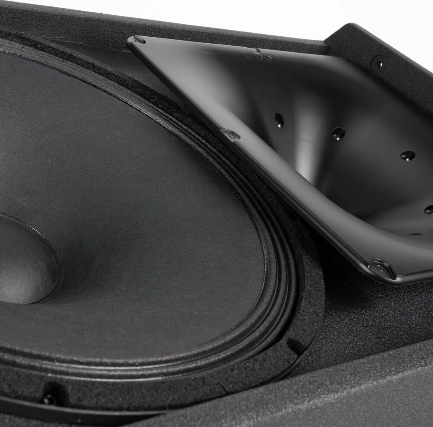 RCF NX915-SMA 15-Inch Professional Active Stage Monitor - Image 8