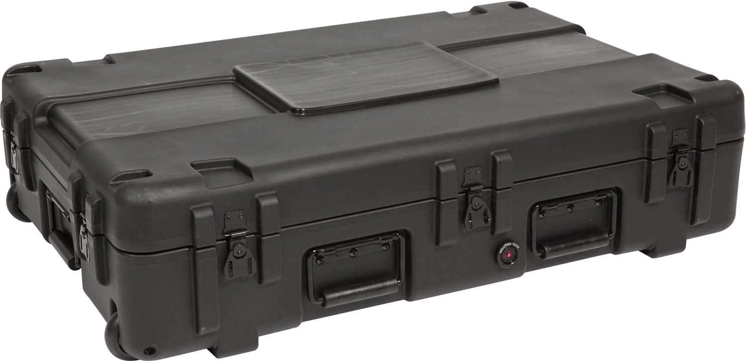 SKB 3R3221-7B-CW 32X21X7 Case with Foam & Wheels - Image 3